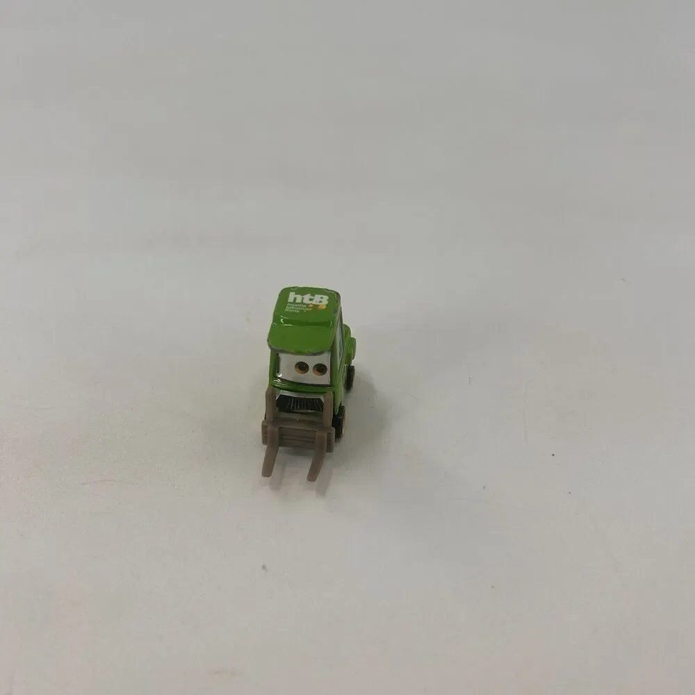 Disney Pixar Cars #86 Chick Hicks HTB , Hauler & Pit Crew Member Fast Shipping